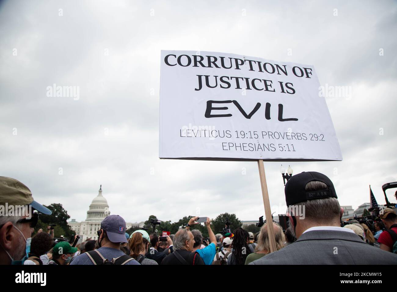 Am 18. September versammelten sich 2021 Anhänger des Aufruhrs des Capitols auf dem Union Square in Washington, D.C., inmitten erhöhter Sicherheit. (Foto von Karla Ann Cote/NurPhoto) Stockfoto