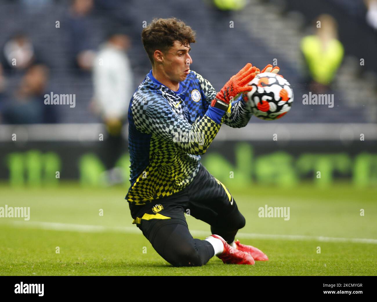 London, England - 19. August: Chelsea's Kepa Arrizabalaga während des Vormatchwarmer während der Premier League zwischen Tottenham Hotspur und Chelsea im Tottenham Hotspur Stadium, London, England am 19h. August 2021 (Foto by Action Foto Sport/NurPhoto) Stockfoto