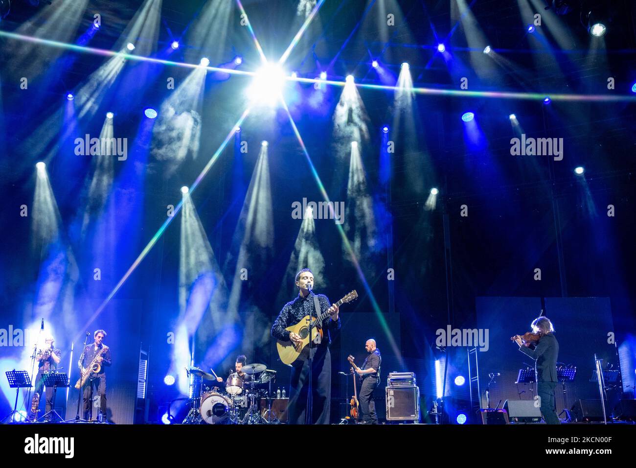 Diodato während des italienischen Sängermusikkonzerts Diodato - L&#39;Arena am 19. September 2021 in der Arena di Verona in Verona, Italien (Foto von Roberto Tommasini/LiveMedia/NurPhoto) Stockfoto