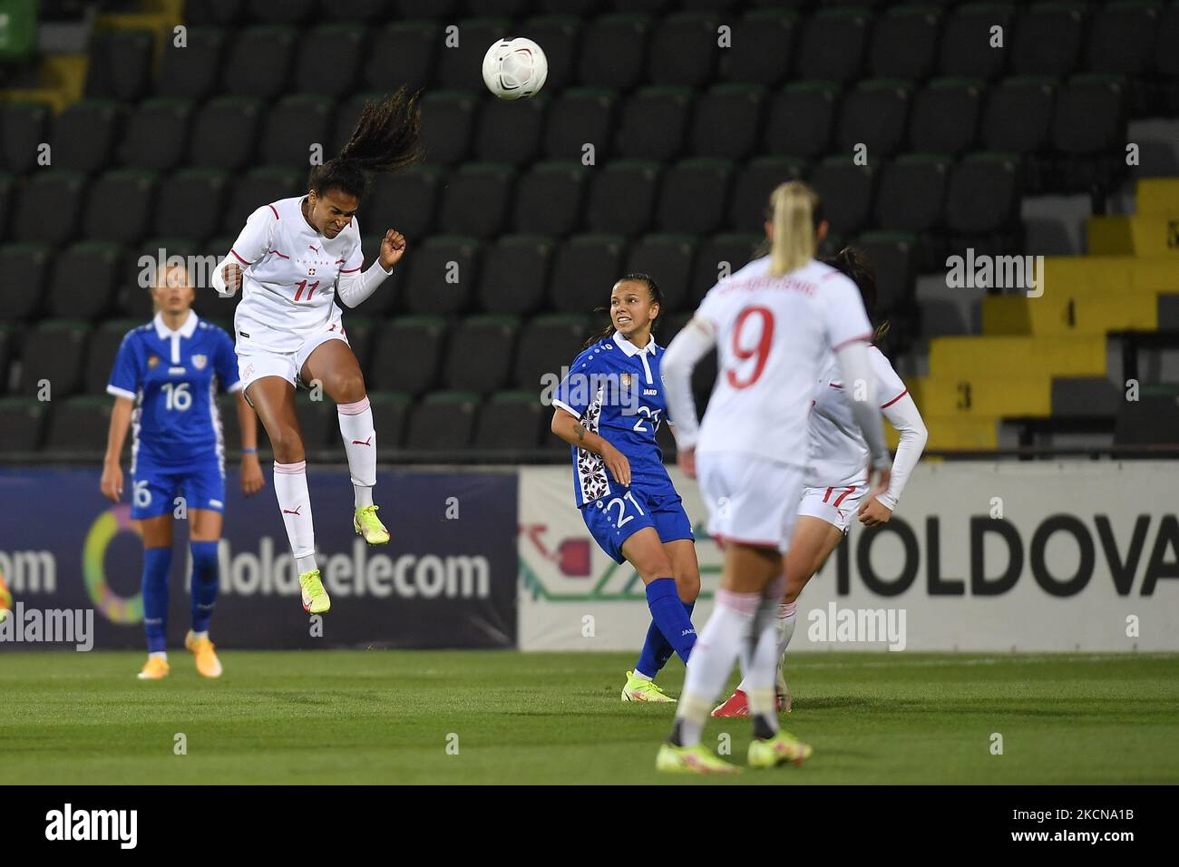 Coumba Sow während der FIFA Frauen-Weltmeisterschaft 2023, Qualifying Round Spiel, zwischen Moldawien und der Schweiz, gespielt auf Zimbru Stadion, in Chisinau, Moldawien, Dienstag, 21. September 2021. (Foto von Alex Nicodim/NurPhoto) Stockfoto