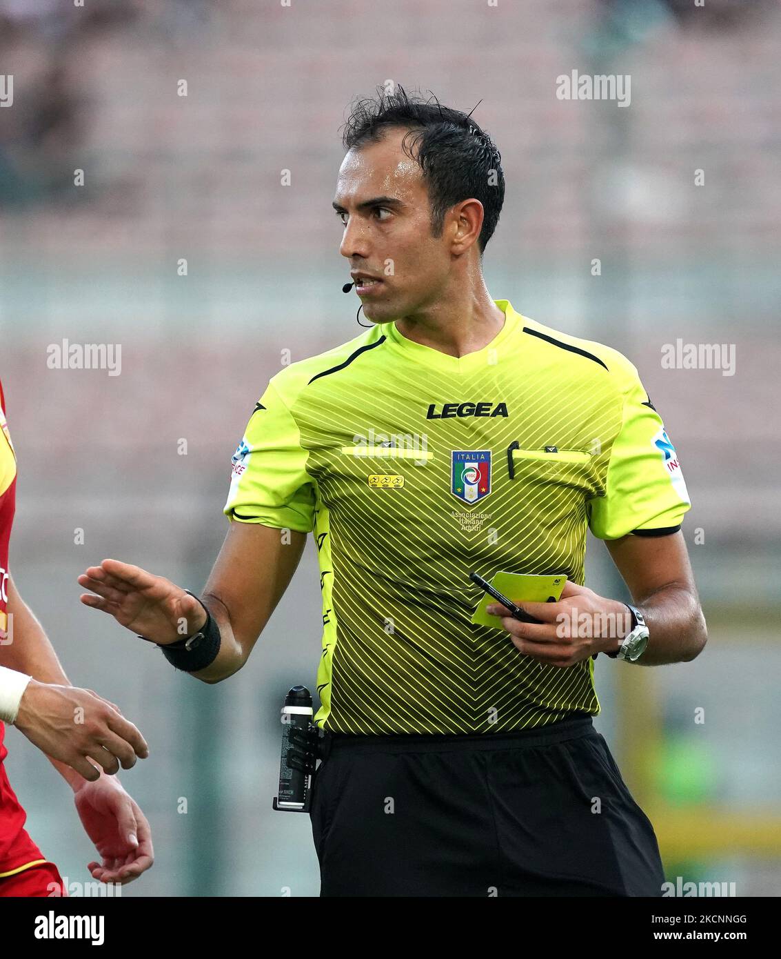 Luca Angelucci, Schiedsrichter, während der Serie C Spiel zwischen ACR Messina und SSC Bari am 29. September 2021 Stadion Franco Scoglio in Messina, Italien. (Foto von Gabriele Maricchiolo/NurPhoto) Stockfoto