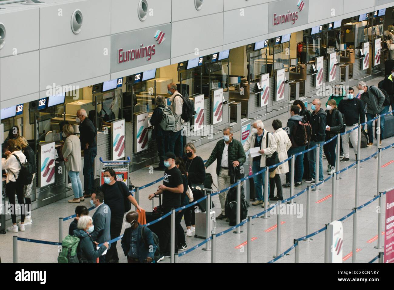 Late Night Check In Düsseldorf Eurowings www.alamy.de