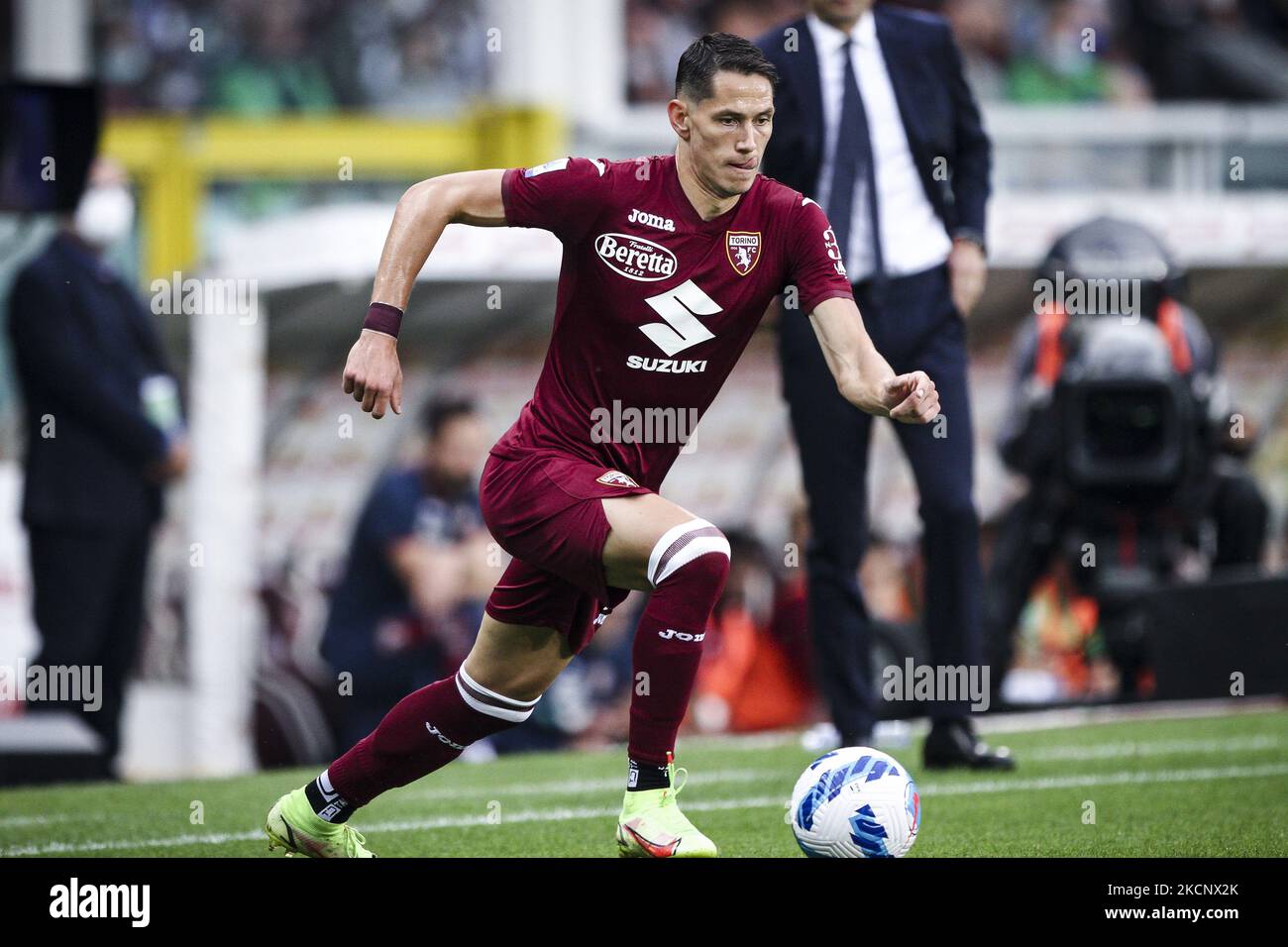 Torino-Mittelfeldspieler Sasa Lukic (10) im Einsatz während des Fußballspiels der Serie A n.7 TORINO - JUVENTUS am 02. Oktober 2021 im Stadio Olimpico Grande Torino in Turin, Piemont, Italien. (Foto von Matteo Bottanelli/NurPhoto) Stockfoto