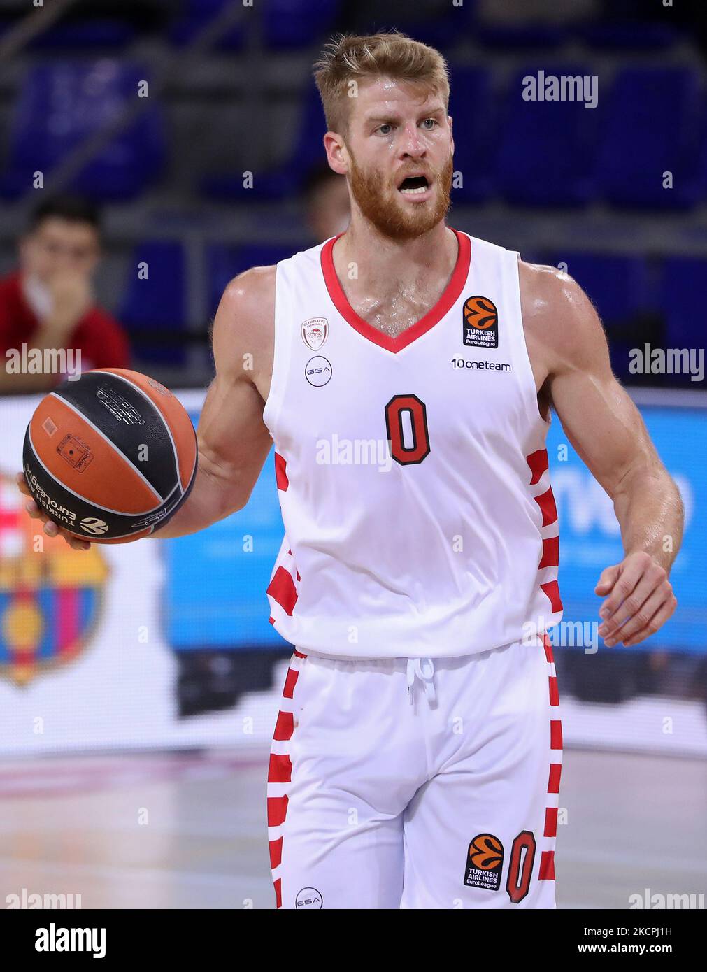 Thomas Walkup während des Spiels zwischen dem FC Barcelona und Olympiacos BC, entsprechend der Woche 3 der Euroleague, spielte am 13.. Oktober 2021 im Palau Blaugrana in Barcelona, Spanien. -- (Foto von Urbanandsport/NurPhoto) Stockfoto