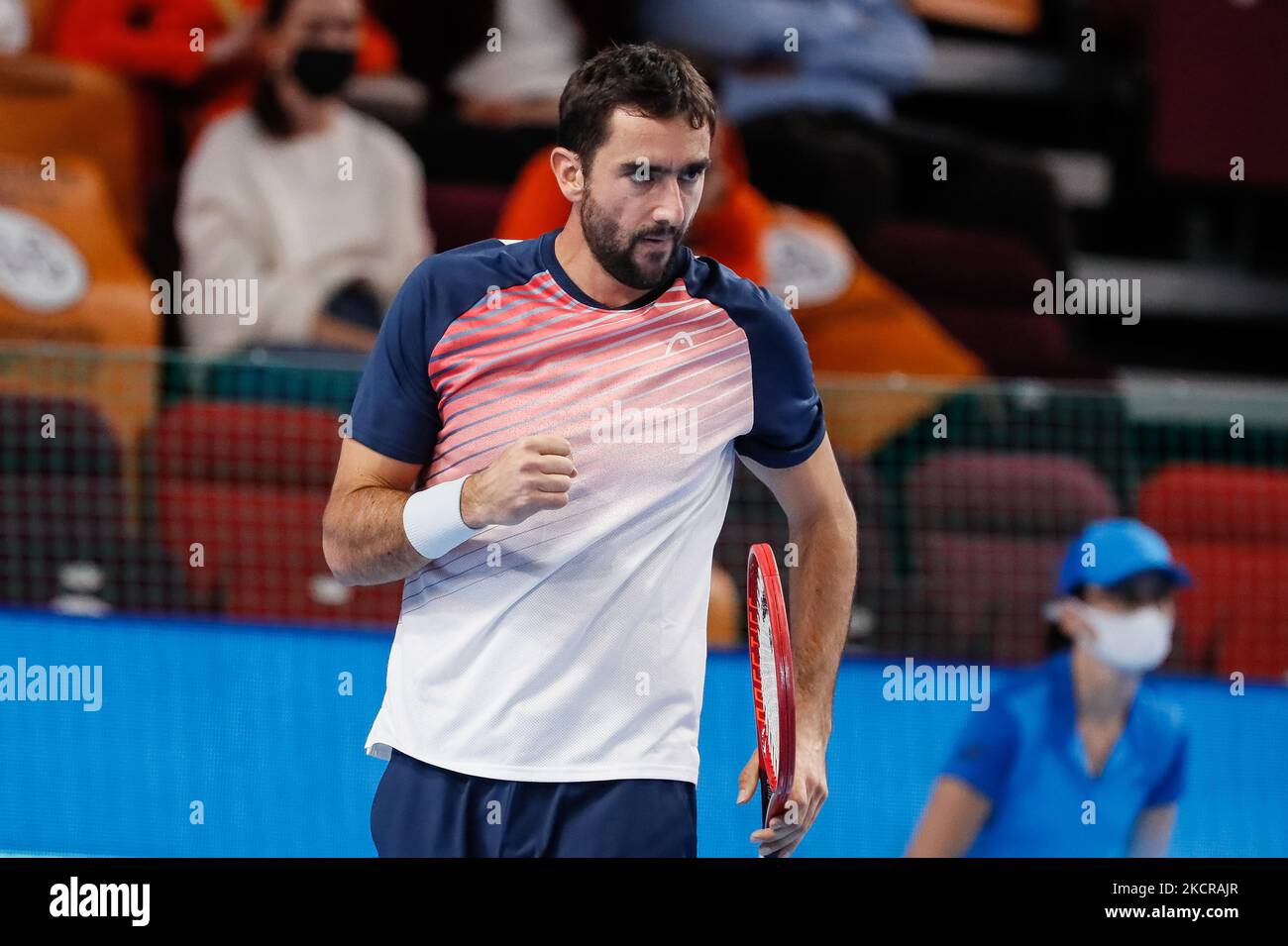 Marin Cilic aus Kroatien feiert am 23. Oktober 2021 in Moskau, Russland, während des Halbfinalmatches der Herren beim ATP 250 VTB Kremlin Cup 2021 International Tennis Tournament gegen Ricardas Berankis aus Litauen im Turnpalast Irina Viner-Usmanova. (Foto von Mike Kireev/NurPhoto) Stockfoto