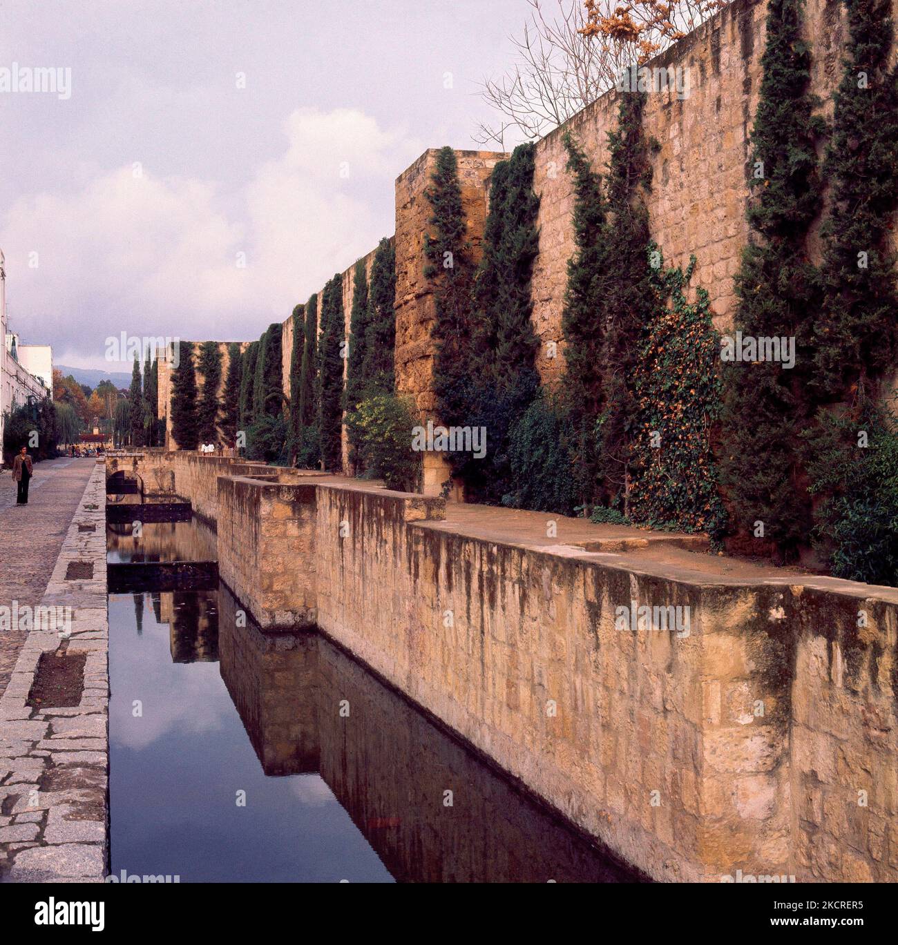 MURALLAS - S X/XI - FOTO AÑOS 60. Lage: AUSSEN. CORDOBA. SPANIEN. Stockfoto