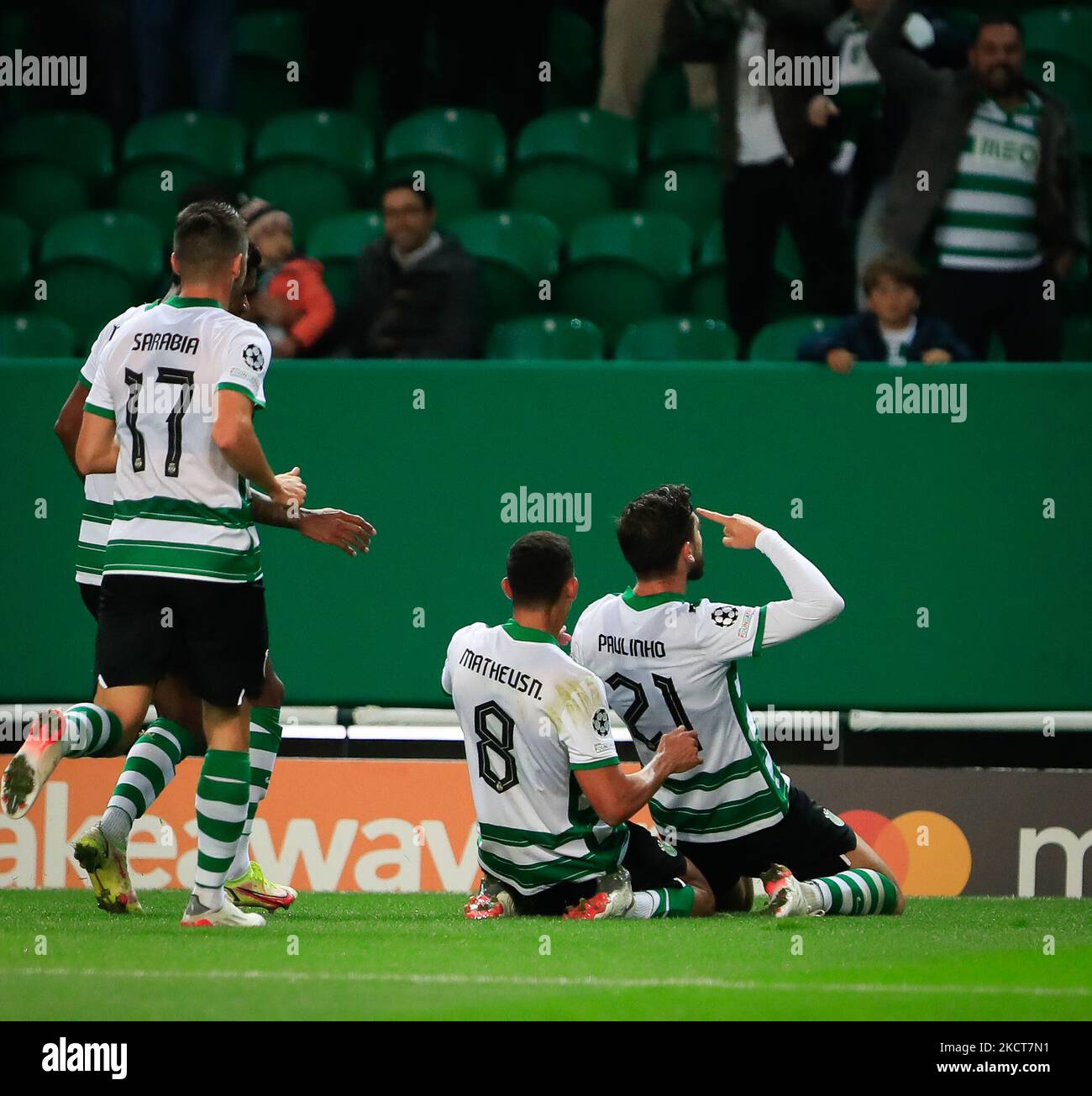 Paulinho von Sporting CP feiert, nachdem er beim UEFA Champions League-Spiel der Gruppe C zwischen Sporting CP und Besiktas am 3. November 2021 in Lissabon, Portugal, ein Tor erzielt hat. (Foto von Paulo Nascimento/NurPhoto) Stockfoto