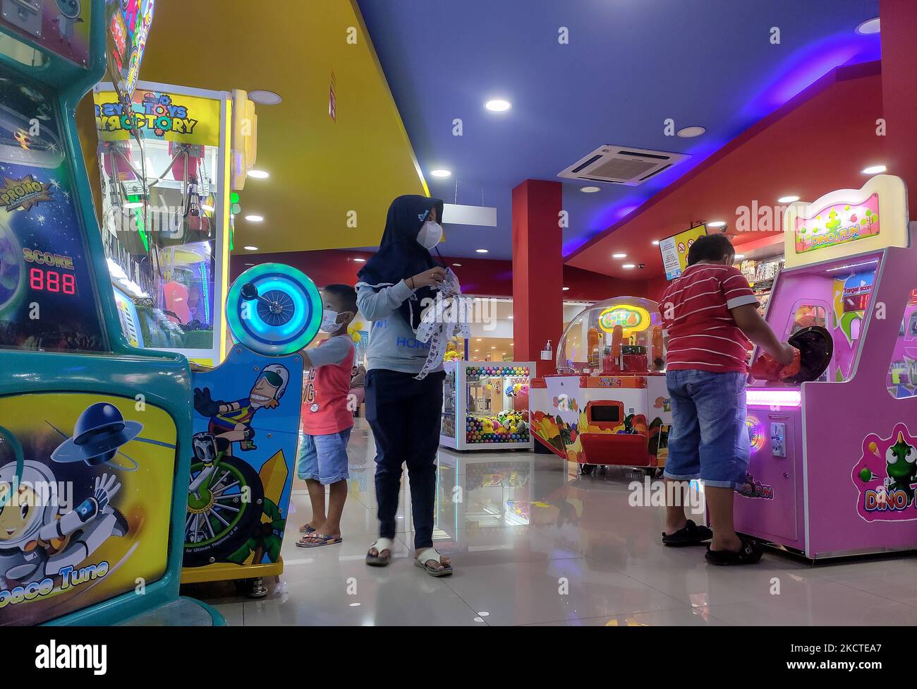 Spielautomaten für kinder -Fotos und -Bildmaterial in hoher Auflösung –  Alamy