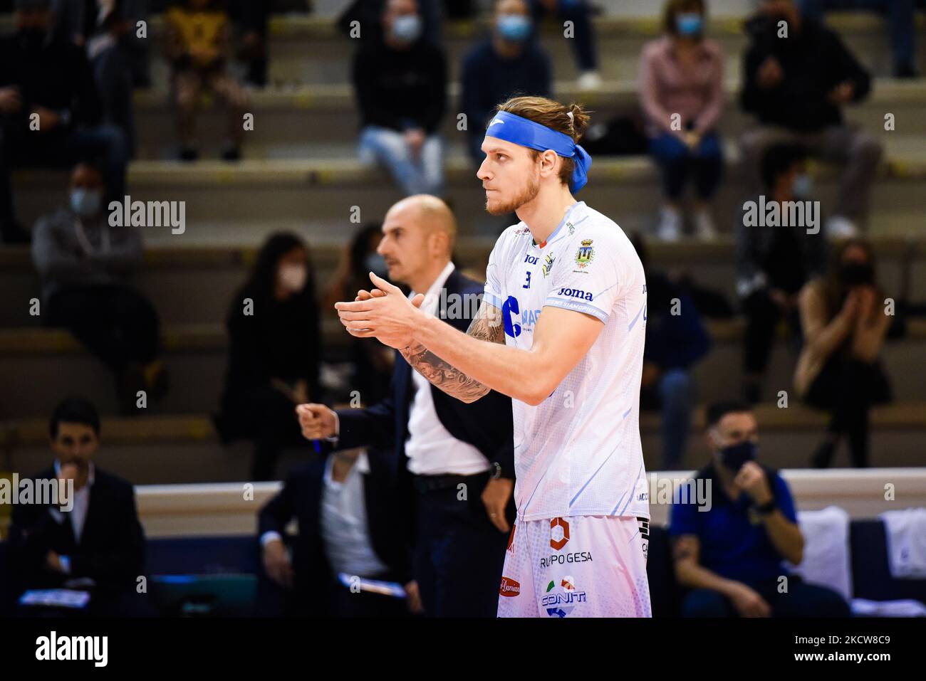 Arthur Szwarc (Top Volley Cisterna) während der Volleyball italienischen Serie A Männer Superliga Meisterschaft Top Volley Cisterna gegen Vero Volley Monza am 20. November 2021 im PalaBianchini in Latina, Italien (Foto von Bianca Simonetti/LiveMedia/NurPhoto) Stockfoto