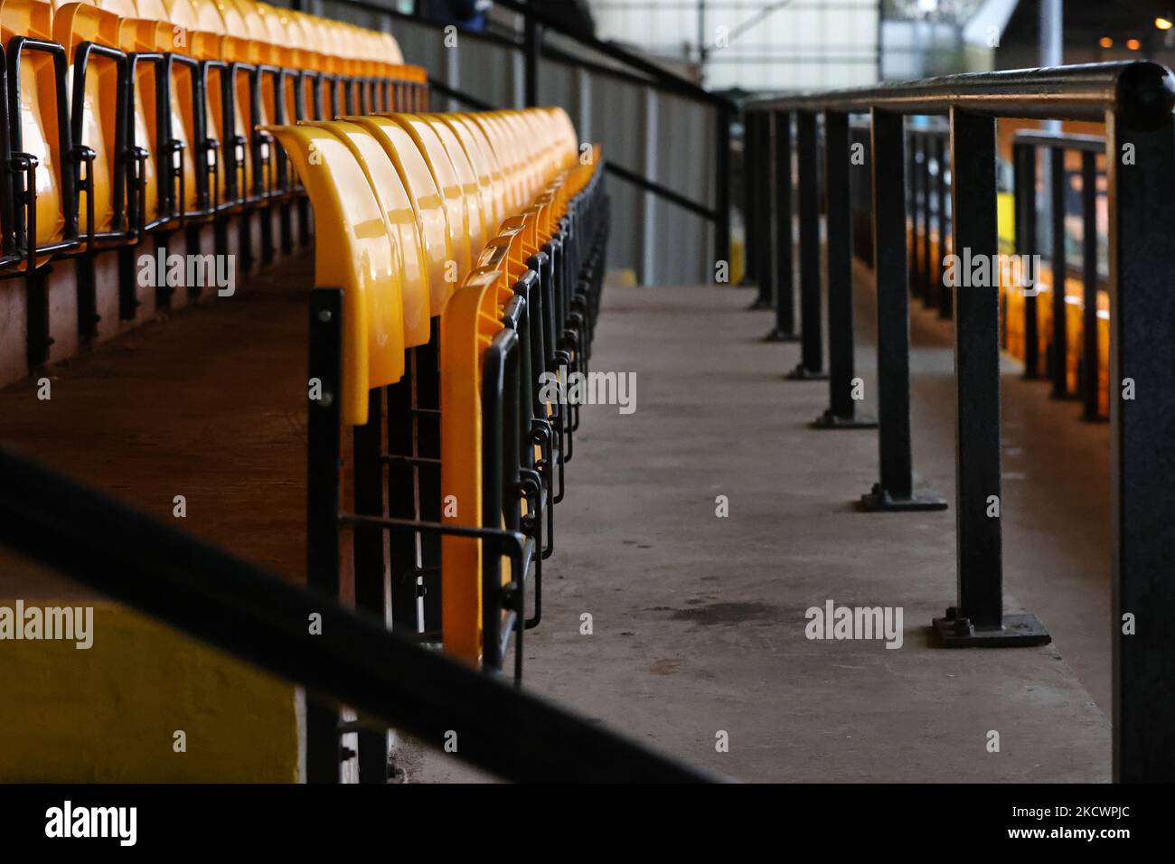 Eine allgemeine Ansicht der Sitze im Stadion während des Spiels der Sky Bet League 2 zwischen Port Vale und Hartlepool United im Vale Park, Burslem am Samstag, 27.. November 2021. (Foto von James Holyoak/MI News/NurPhoto) Stockfoto