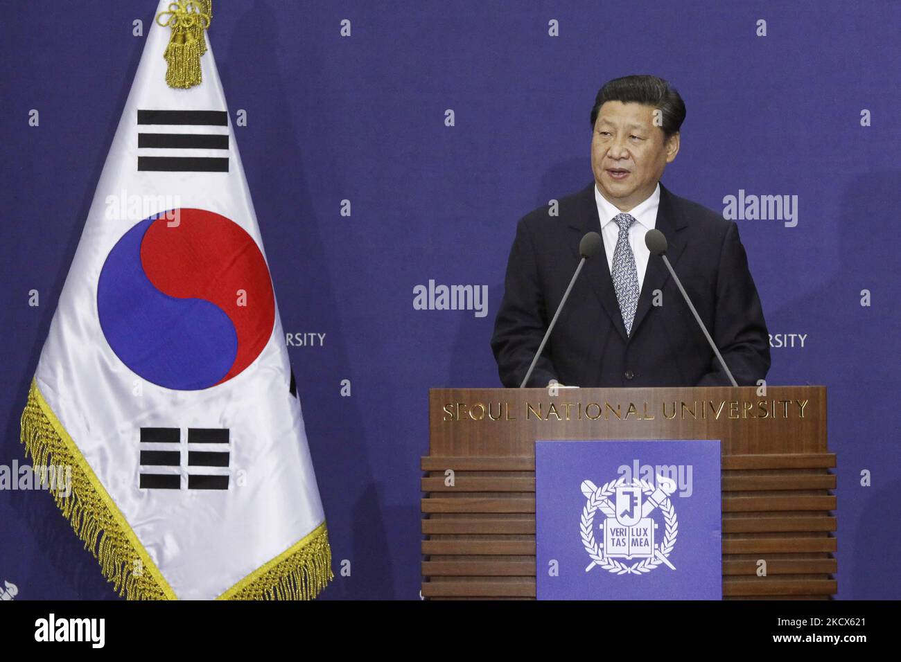 Xi Jinping, Generalsekretär der Kommunistischen Partei Chinas, spricht während eines Sondervortrags an der Seoul National University in Seoul, Südkorea, auf diesen Fotos, die am 4. Juli 2014 aufgenommen wurden. (Foto von Seung-il Ryu/NurPhoto) Stockfoto
