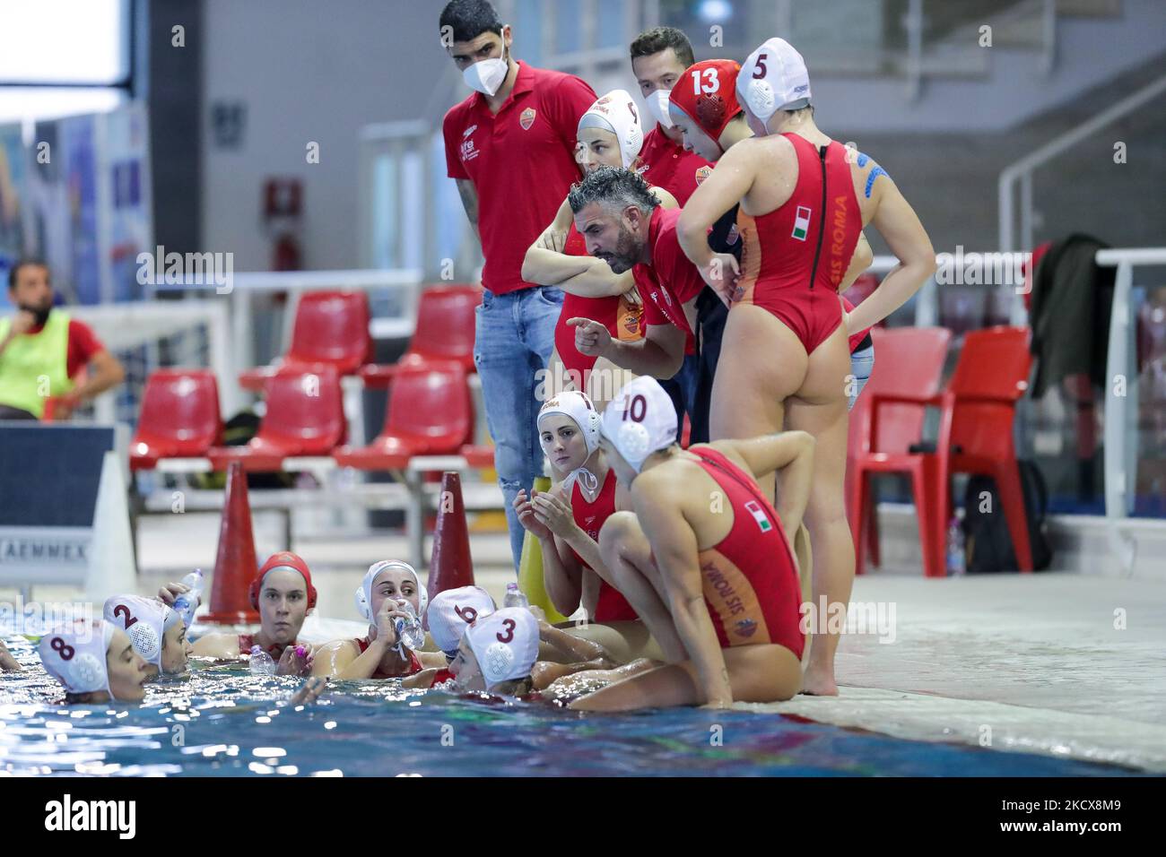 Auszeit SIS Roma während des Wasserball-Spiels der italienischen Serie A1 Frauen SIS Roma gegen Plebiscito Padova am 04. Dezember 2021 im Polo Natatorio in Roma, Italien (Foto: Luigi Mariani/LiveMedia/NurPhoto) Stockfoto