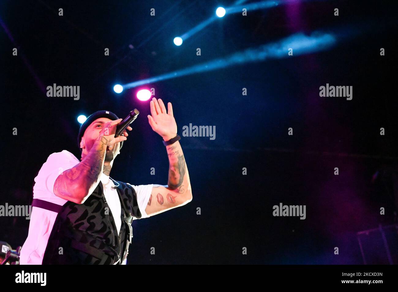 Sängerin Nicky Jam tritt am 06. Dezember 2021 im Wizink Center in Madrid, Spanien, auf (Foto von Oscar Gonzalez/NurPhoto) Stockfoto