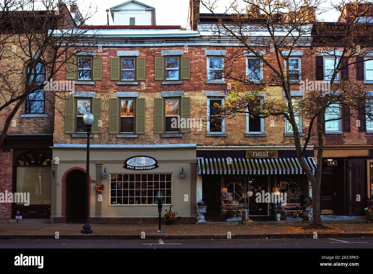 Skaneateles, New York, USA. 4. November 2022. Fachgeschäfte entlang der