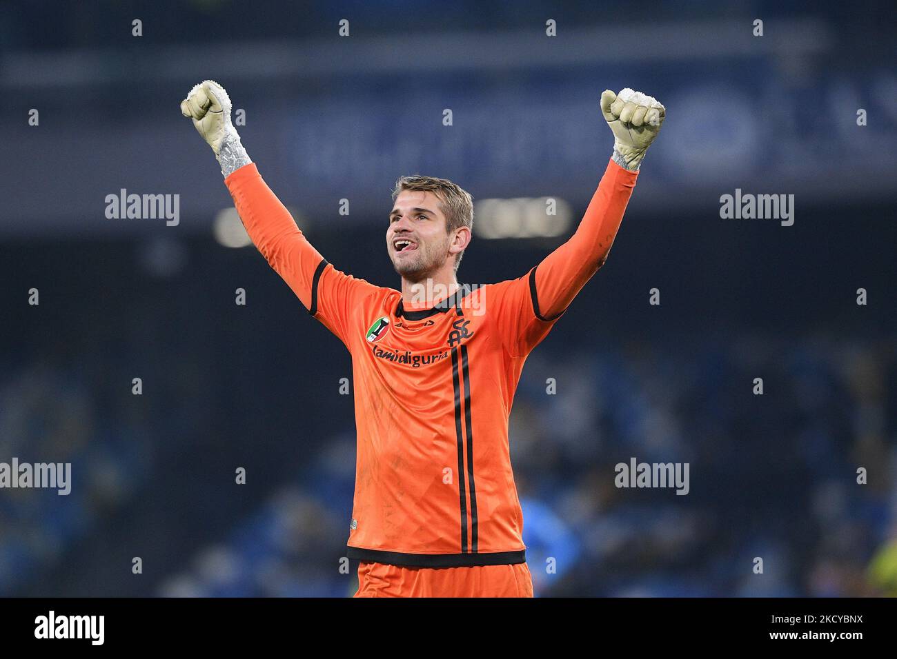 Ivan Provedel von Spezia Calcio feiert den Sieg während des Serie-A-Spiels zwischen SSC Napoli und Spezia Calcio im Stadio Diego Armando Maradona, Neapel, Italien am 22. Dezember 2021. (Foto von Giuseppe Maffia/NurPhoto) Stockfoto