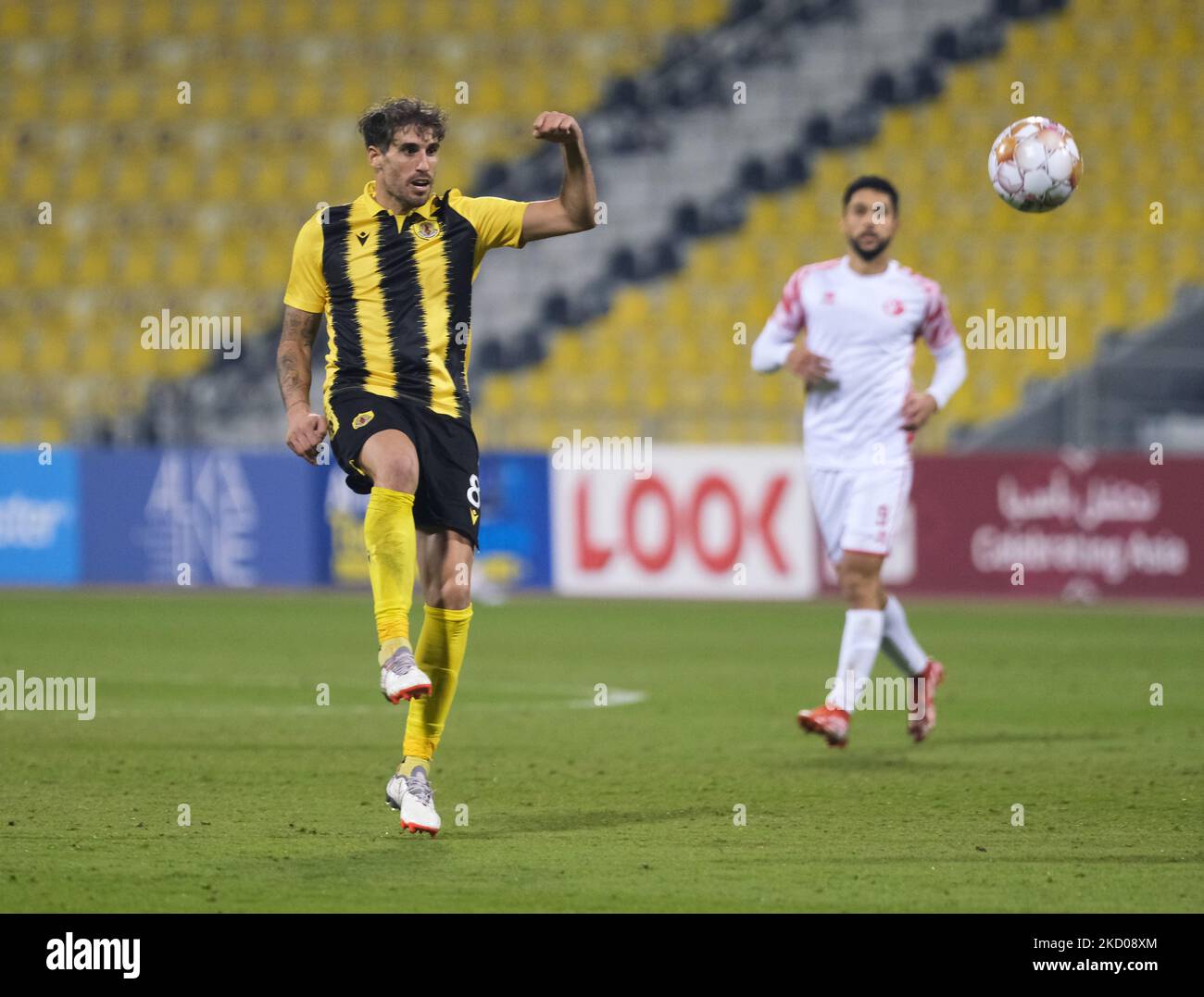 Javi Martinez (8) am 12. Januar 2022 beim Qatar Stars LeagueSpiel