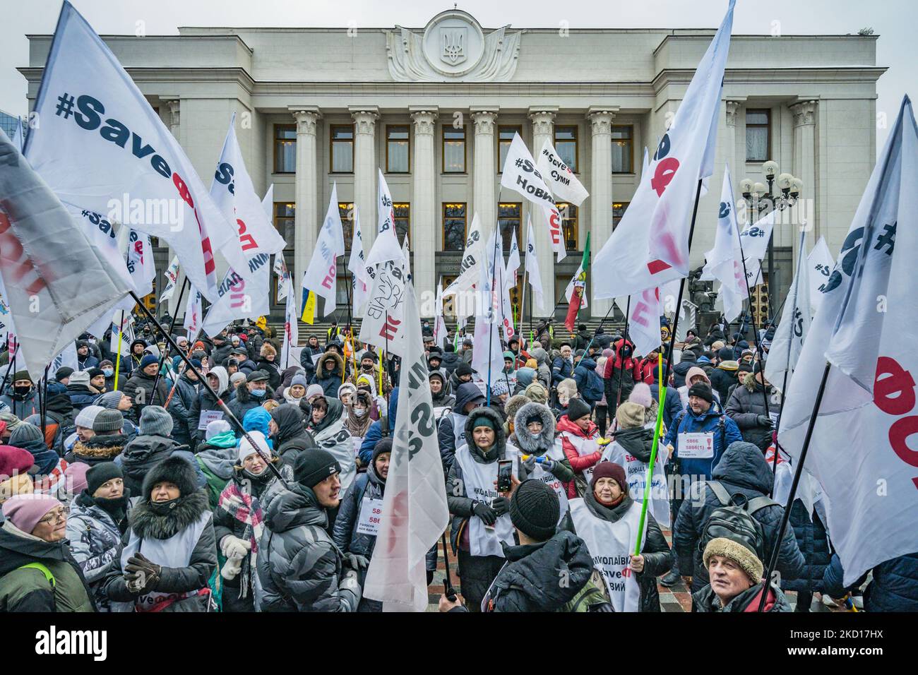 Protest der Kleinunternehmer im Haupteingang des Parlamentsgebäudes der Ukraine. Die Demonstranten fordern eine gewisse Unterstützung der Regierung und eine Vereinfachung der Steuerbürokratie, die ihr Geschäft anstrengen soll. (Foto von Celestino Arce/NurPhoto) Stockfoto