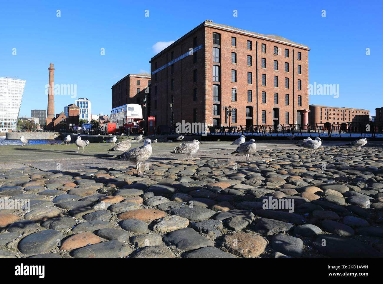 Hartley Quay an den Royal Albert Docks bei Herbstsonne, an Liverpools historischer Waterfront, NW England, Großbritannien Stockfoto