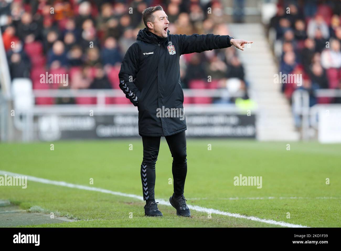 Northampton Town-Manager Jon Brady während der ersten Hälfte des Spiels der Sky Bet League 2 zwischen Northampton Town und Salford City im PTS Academy Stadium, Northampton, am Samstag, den 29.. Januar 2022. (Foto von John Cripps/MI News/NurPhoto) Stockfoto