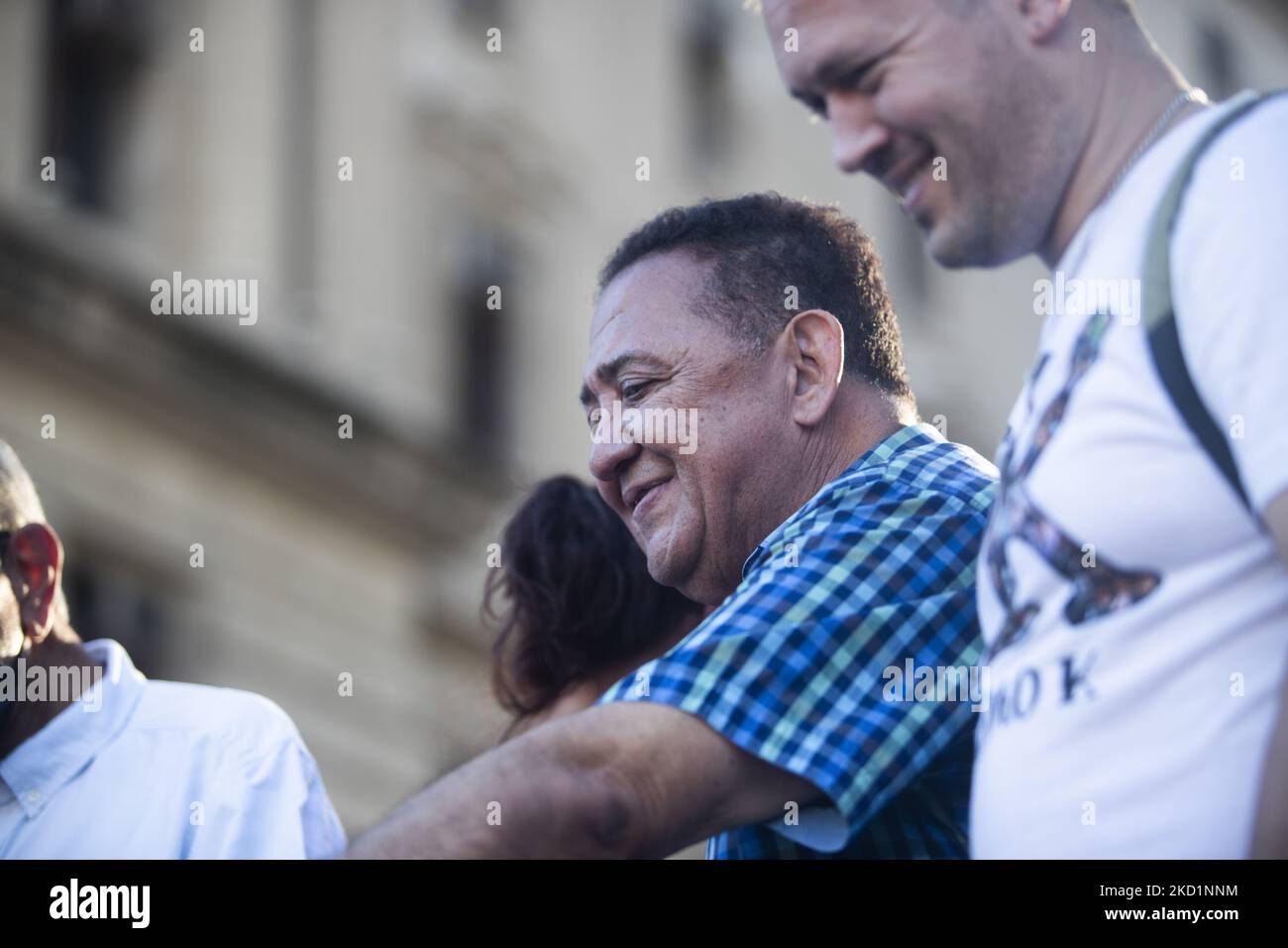 Luis DÂ´elia wird am 1. Februar 2022 bei einem Protest zur Reform des Justizsystems vor dem Justizpalast in Buenos Aires gesehen. (Foto von MatÃ­as Baglietto/NurPhoto) Stockfoto