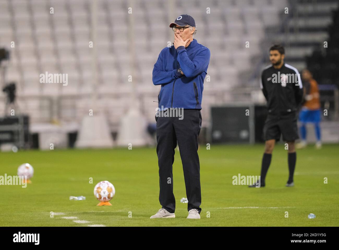 Laurent Blanc, Manager von Al Duhail, während des QNB Stars League-Spiels zwischen Al Rayyan und Al Duhail am 5. Februar 2022 im Jassim bin Hamad Stadium in Doha, Katar. (Foto von Simon Holmes/NurPhoto) Stockfoto