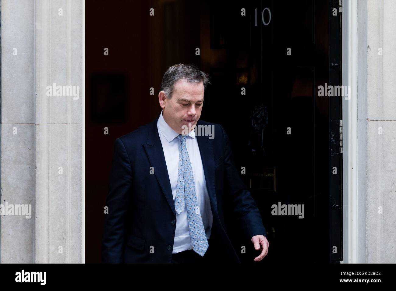 Der britische Staatsminister Nigel Adams verlässt am 9. Februar 2022 die Downing Street 10 in London, Großbritannien. (Foto von Maciek Musialek/NurPhoto) Stockfoto