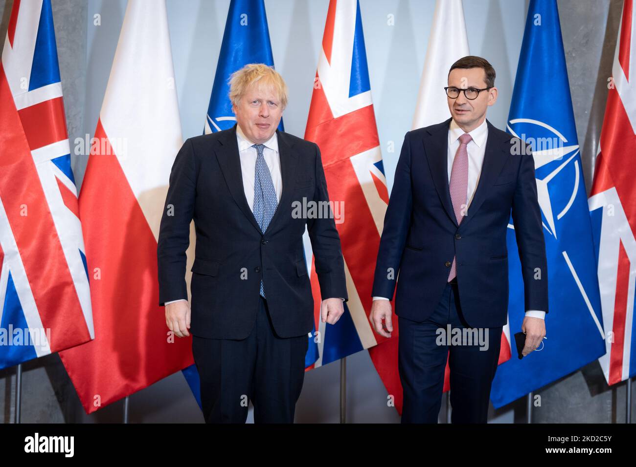 Der britische Premierminister Boris Johnson trifft sich am 10. Februar 2022 in Warschau mit dem polnischen Premierminister Mateusz Morawiecki. (Foto von Mateusz Wlodarczyk/NurPhoto) Stockfoto