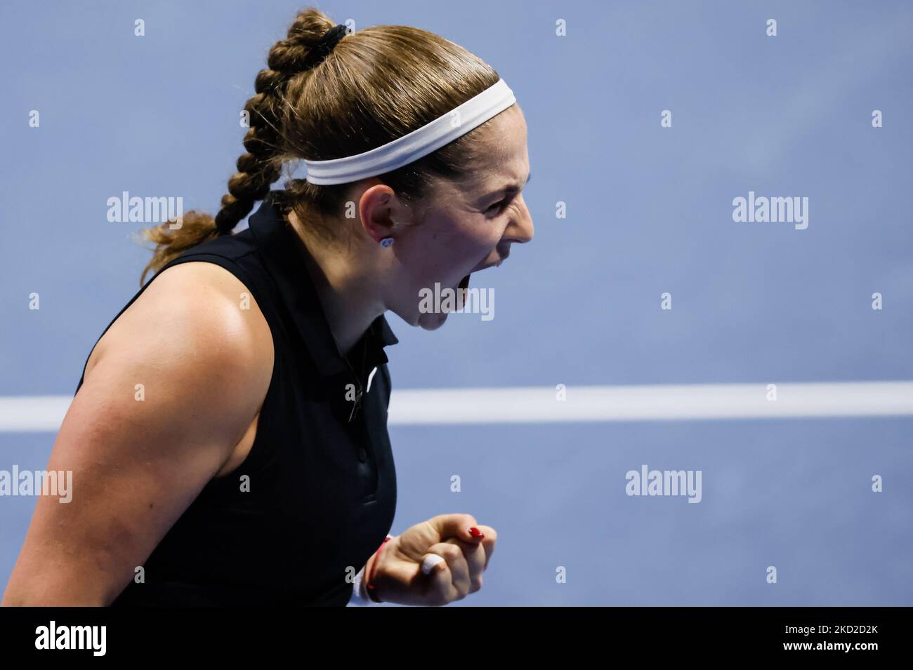 Jelena Ostapenko aus Lettland feiert am 11. Februar 2022 in der Sibur Arena in Sankt Petersburg, Russland, das Viertelfinale des WTA 500 St. Petersburg Ladies Trophy 2022 International Tennis Tournament gegen Aliaksandra Sasnovich aus Weißrussland. (Foto von Mike Kireev/NurPhoto) Stockfoto