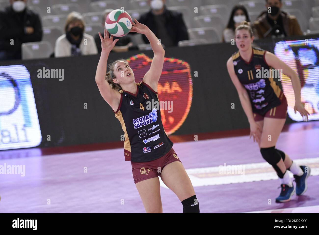 Madison Bugg von Acqua &amp; Sapone Roma Volley während des Spiels der Women's Volleyball Championship Series A1 zwischen Acqua &amp; Sapone Volley Roma und der reale Mutua Genera Chieri Volley im PalaEur, 13.. Februar 2022 in Rom, Italien. (Foto von Gennaro Masi/LiveMedia/NurPhoto) Stockfoto