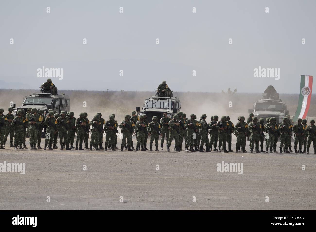 109 jahrestag der mexikanischen armee Fotos und Bildmaterial in hoher