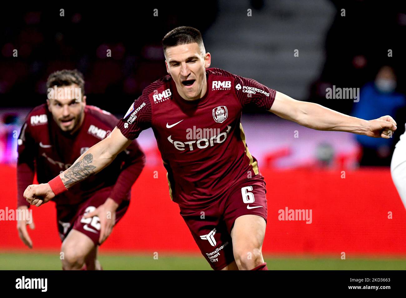 Daniel Graovac, feiert, nachdem er zum ersten Mal im Spiel CFR Cluj gegen FC Rapid, Rumänische Liga 1, Dr. Constantin Radulescu Stadium, Cluj-Napoca, Rumänien, 20. Februar 2022 (Foto: Flaviu Buboi/NurPhoto) Stockfoto