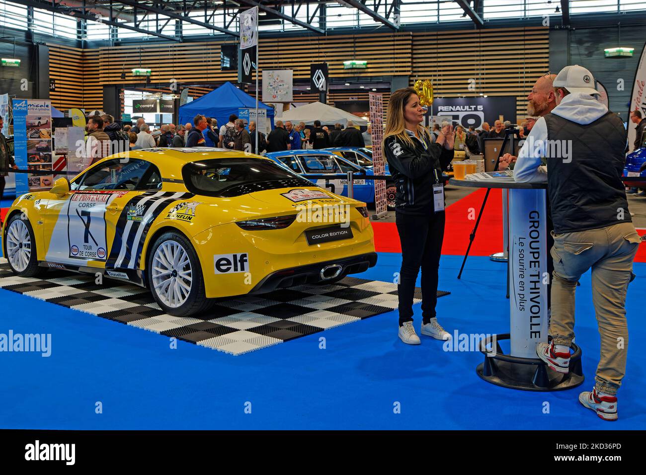 LYON, FRANKREICH, 4. November 2022 : Neue Alpine A110 auf dem Automobilsalon Epoq'Auto. Die Ausstellung findet jedes Jahr mit mehr als 70000 Besuchern im Eurexpo statt Stockfoto