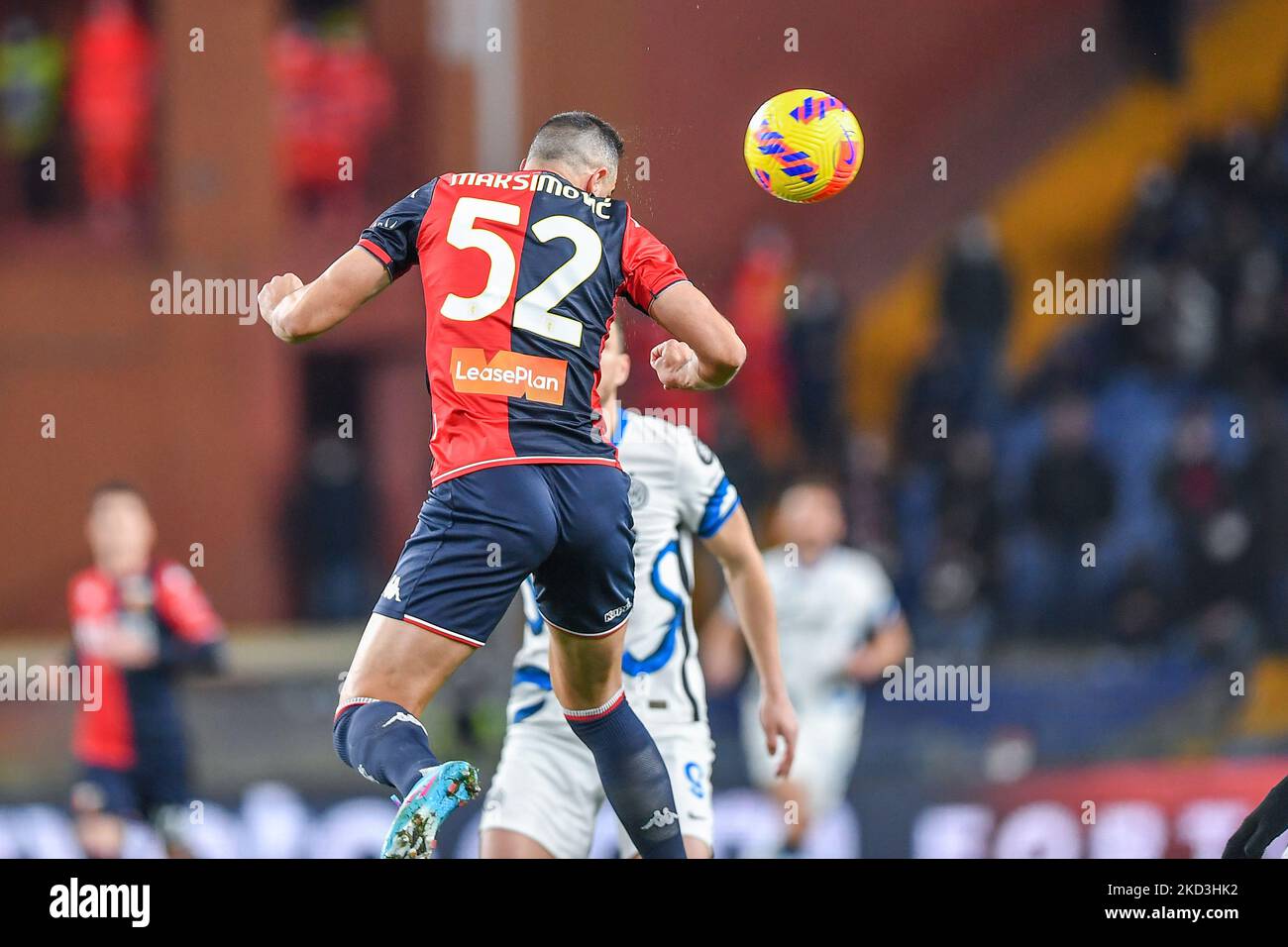 Nikola Maksimovic (Genua) beim spiel der italienischen Fußballserie A Genua CFC gegen Inter - FC Internazionale am 25. Februar 2022 im Luigi Ferraris Stadion in Genua, Italien (Foto: Danilo Vigo/LiveMedia/NurPhoto) Stockfoto