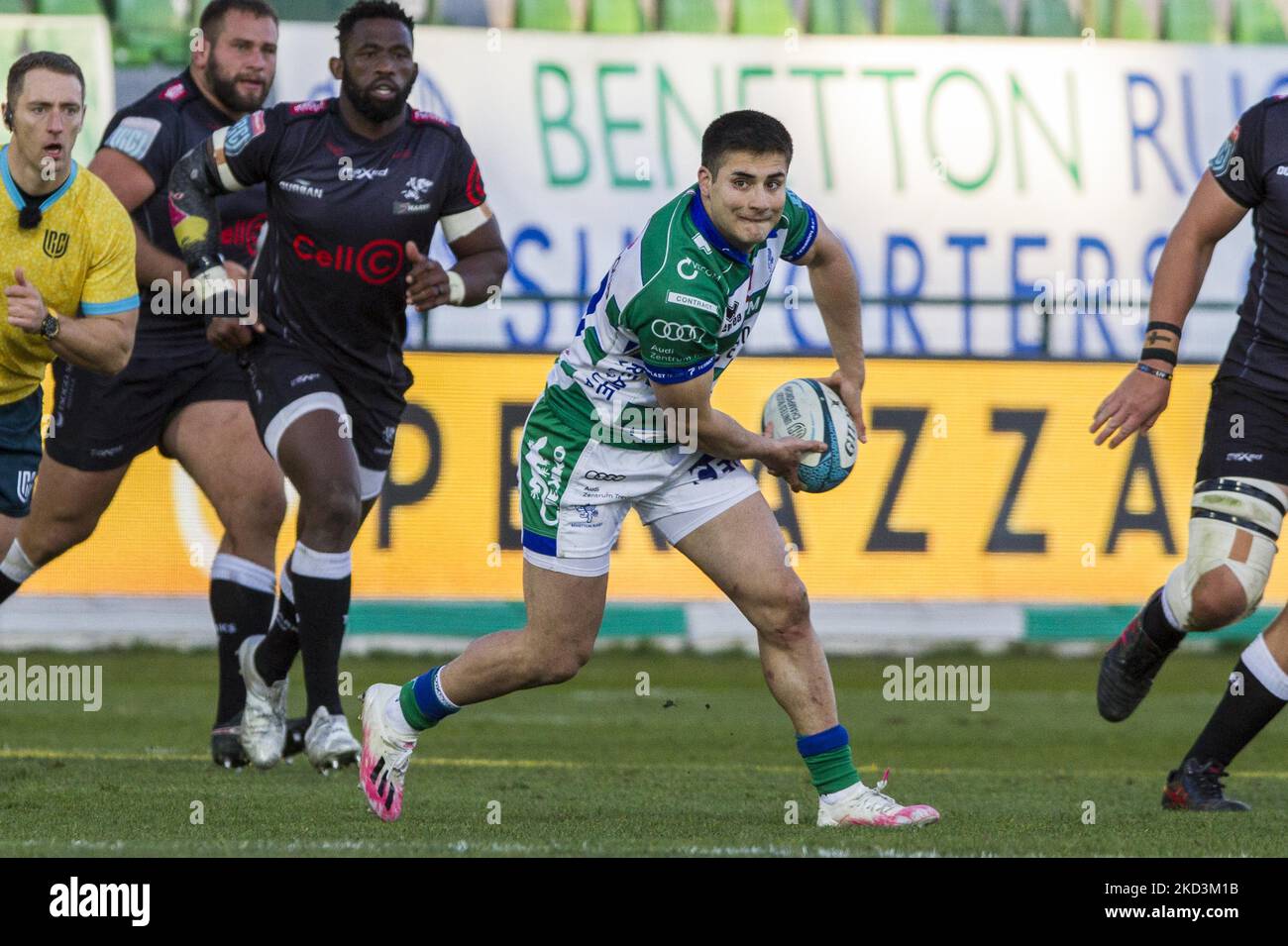 Tomas Albornoz während des Spiels der United Rugby Championship Benetton Rugby gegen Cell C Sharks am 26. Februar 2022 im Monigo-Stadion in Treviso, Italien (Foto: Alfio Guarise/LiveMedia/NurPhoto) Stockfoto