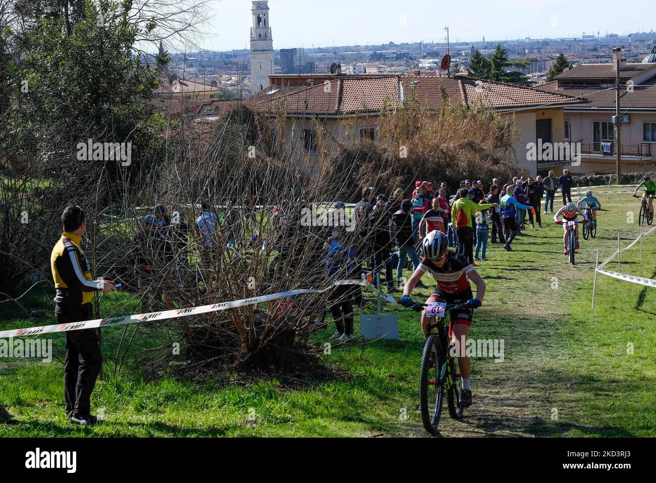 (61) - Angelina Hinder (AUT) während des MTB - Mountain Bike Verona MTB International XCO 2022 - Open Woman Race am 27. Februar 2022 im Parco delle Colombare in Verona, Italien (Foto: Roberto Tommasini/LiveMedia/NurPhoto) Stockfoto