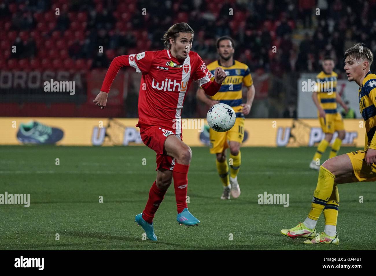 Ac monza v parma calcio Fotos und Bildmaterial in hoher Auflösung Alamy
