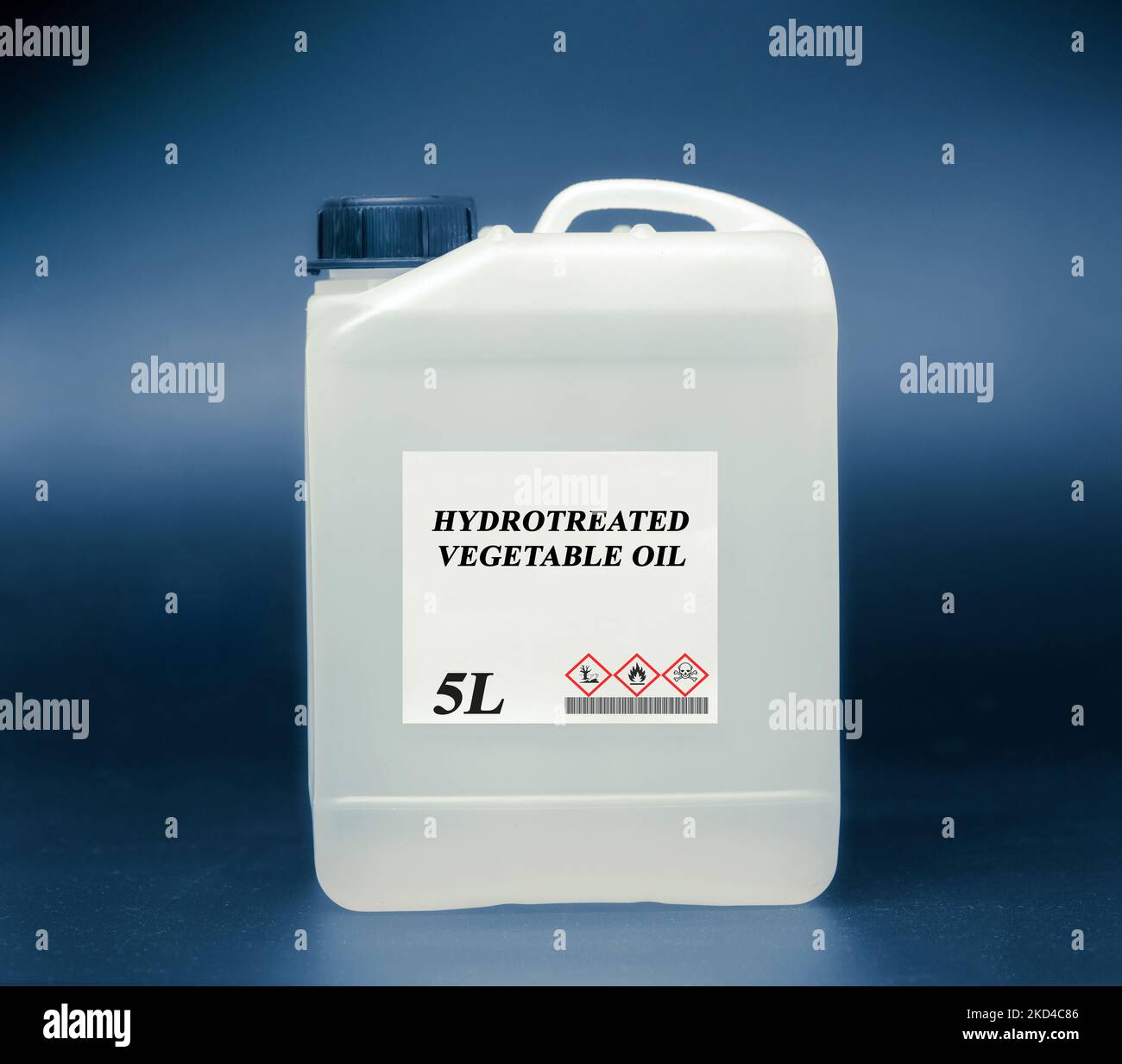 Behälter mit hydrobehandeltem Pflanzenöl Stockfoto