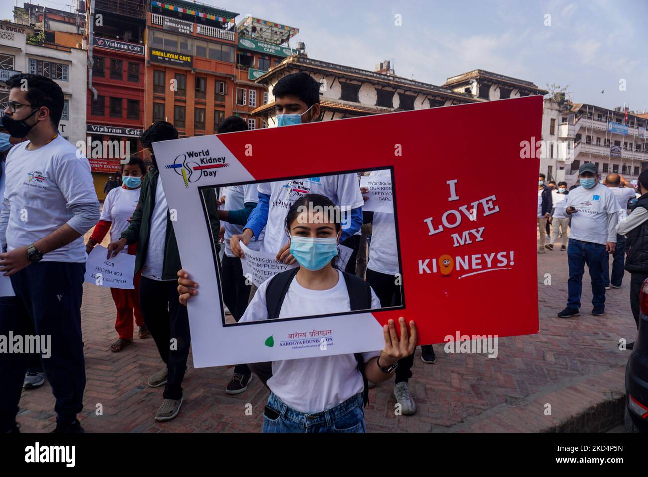 Am 10. März 2022 nehmen Studenten an einer Kundgebung zum Weltnierentag in Kathmandu, Nepal, Teil. (Foto von Sunil Pradhan/NurPhoto) Stockfoto