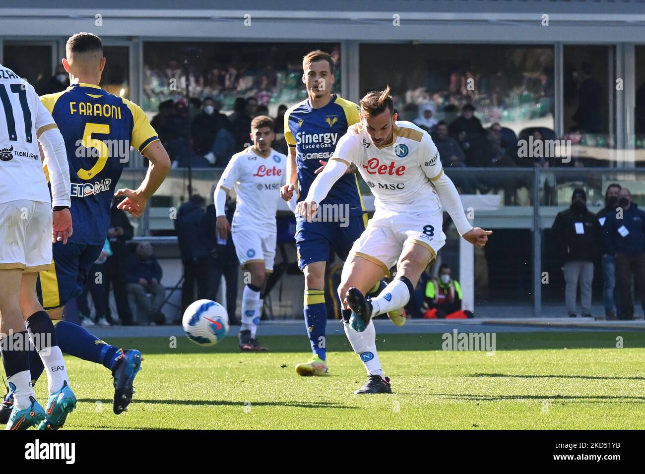 fabian ruiz (napoli) während des italienischen Fußballs Serie A Spiel Hellas Verona FC gegen SSC Napoli am 13. März 2022 im Marcantonio Bentegodi Stadion in Verona, Italien (Foto: Alessio Tarpini/LiveMedia/NurPhoto) Stockfoto