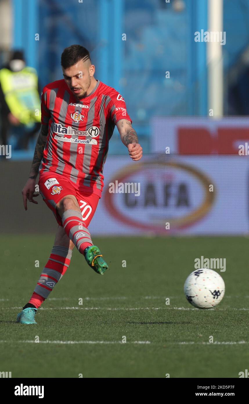 Gianluca Gaetano (usa Cremonese) während der italienischen Fußball-Liga BKT 2021/2022 Spal vs. Usa Cremonese im Paolo Mazza Stadion, Ferrara, Italien, 19. März 2022 (Foto: Corrispondente Bologna/LiveMedia/NurPhoto) Stockfoto