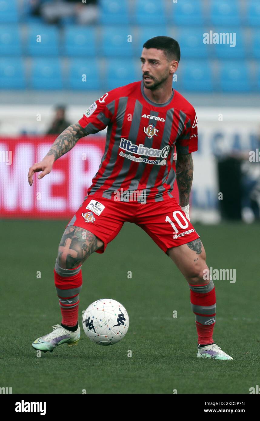 Cristian Buonaiuto (usa Cremonese) während der italienischen Fußball-Liga BKT 2021/2022 Spal vs. Usa Cremonese im Paolo Mazza Stadion, Ferrara, Italien, 19. März 2022 (Foto: Corrispondente Bologna/LiveMedia/NurPhoto) Stockfoto