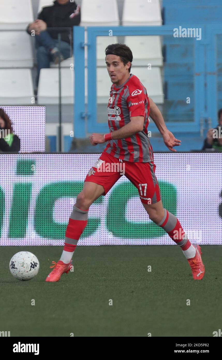 Leonardo Sernicola (usa Cremonese) während der italienischen Fußball-Liga BKT 2021/2022 Spal vs. Usa Cremonese im Paolo Mazza Stadion, Ferrara, Italien, 19. März 2022 (Foto: Corrispondente Bologna/LiveMedia/NurPhoto) Stockfoto