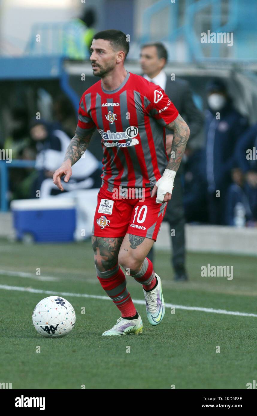 Cristian Buonaiuto (usa Cremonese) während der italienischen Fußball-Liga BKT 2021/2022 Spal vs. Usa Cremonese im Paolo Mazza Stadion, Ferrara, Italien, 19. März 2022 (Foto: Corrispondente Bologna/LiveMedia/NurPhoto) Stockfoto