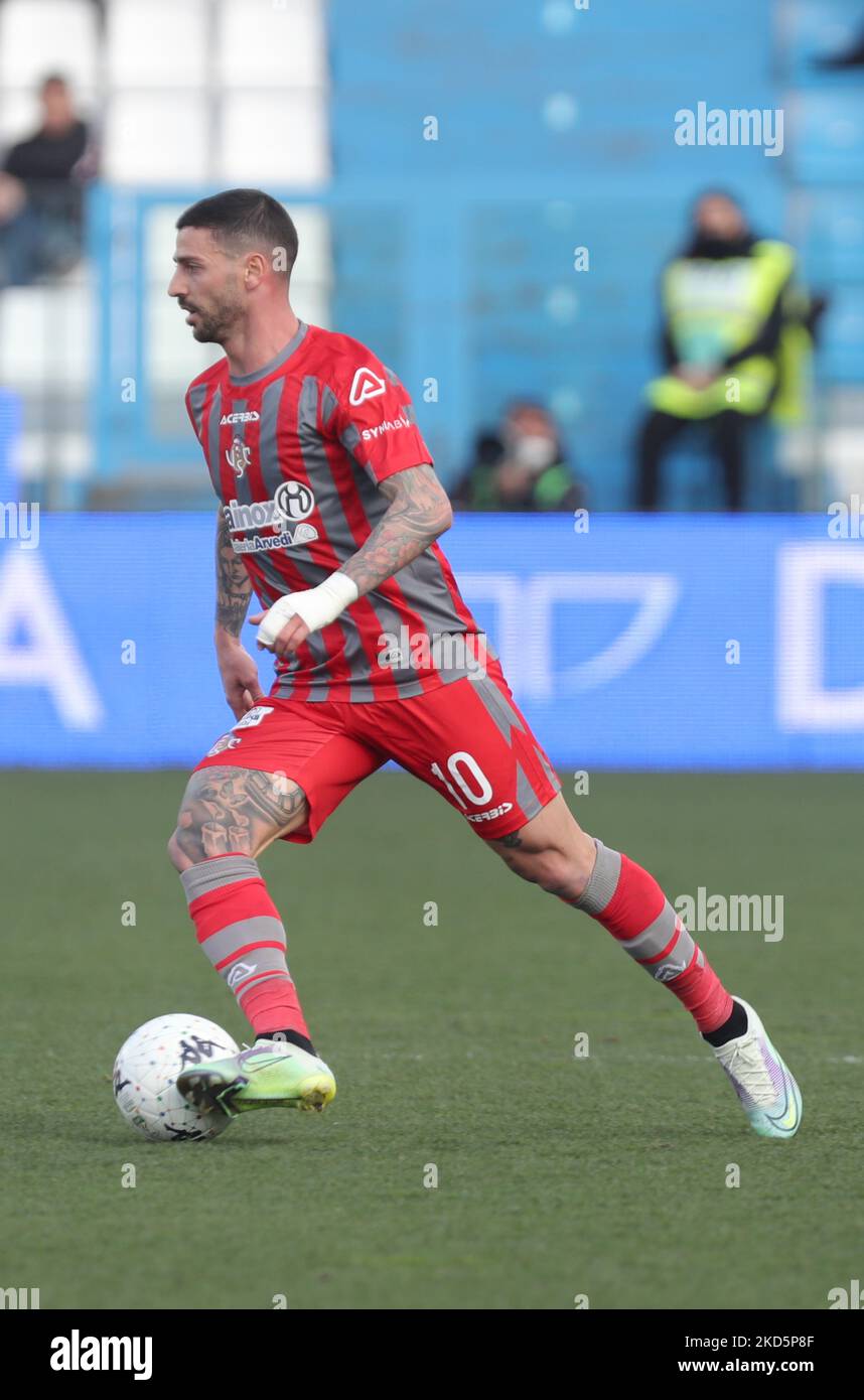 Cristian Buonaiuto (usa Cremonese) während der italienischen Fußball-Liga BKT 2021/2022 Spal vs. Usa Cremonese im Paolo Mazza Stadion, Ferrara, Italien, 19. März 2022 (Foto: Corrispondente Bologna/LiveMedia/NurPhoto) Stockfoto