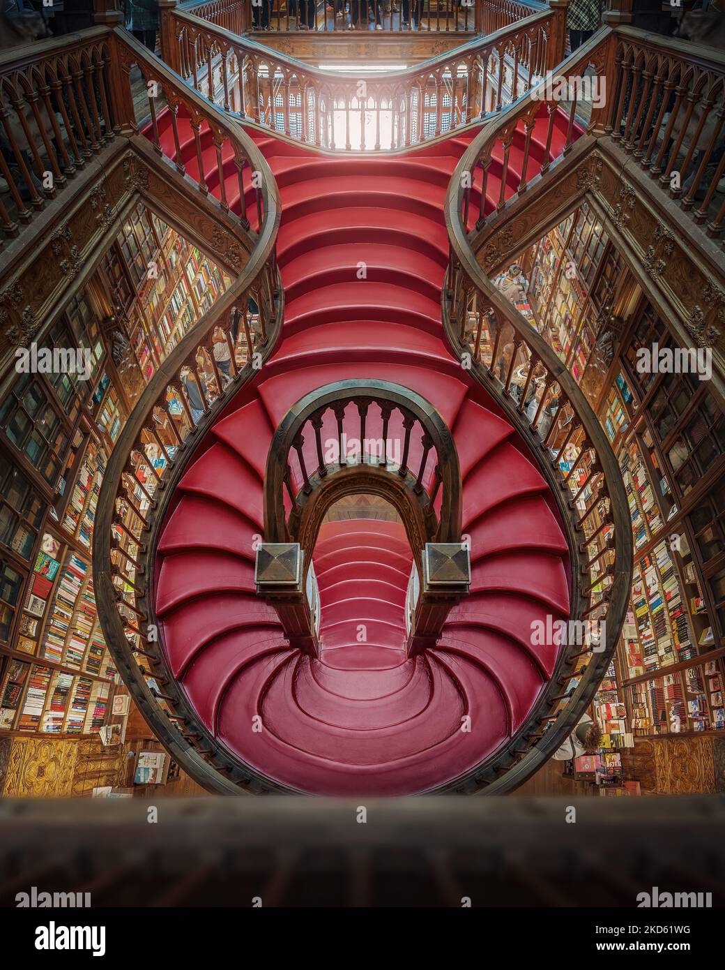 Lello Buchhandlung Interieur und seine berühmte Treppe - Porto, Portugal Stockfoto