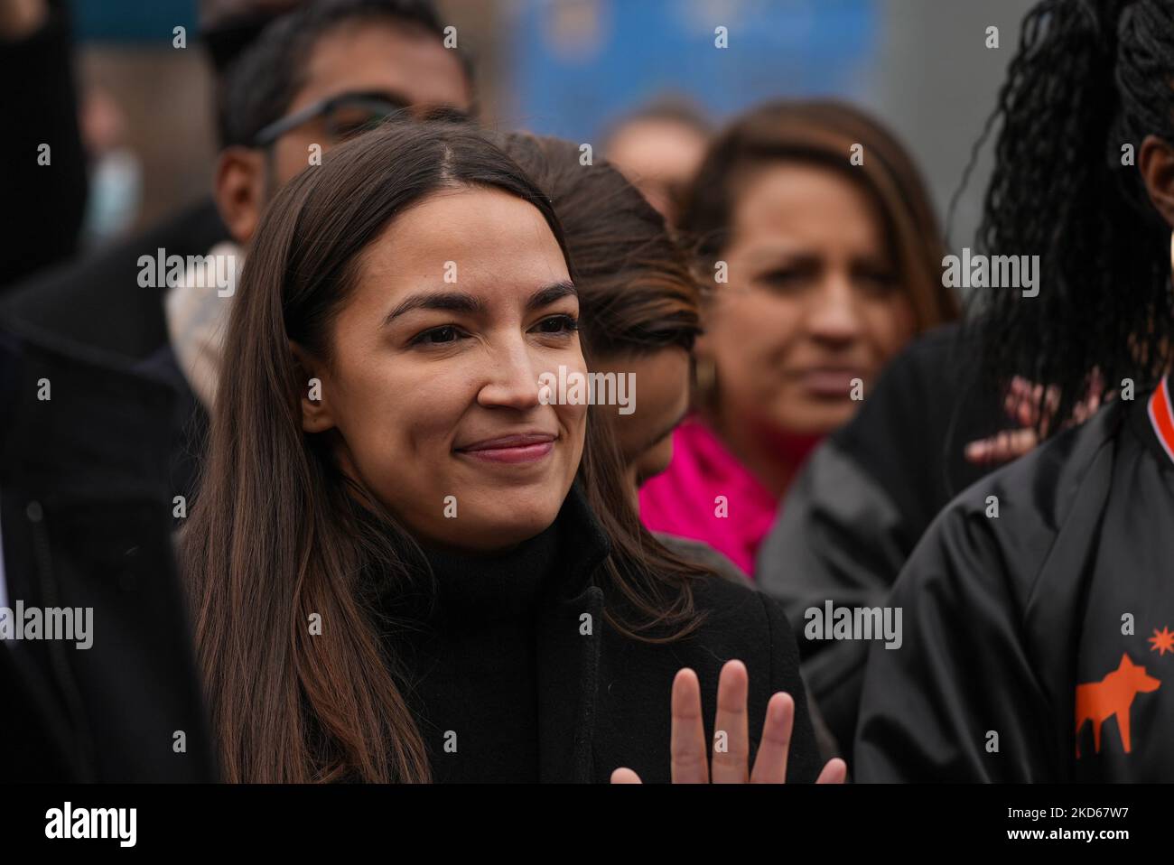 US-Rep. Alexandria Ocasio-Cortez kämpft am 27. März 2022 für die Wiederwahl im Travers Park in Queens, New York, USA (Foto: John Nacion/NurPhoto) Stockfoto