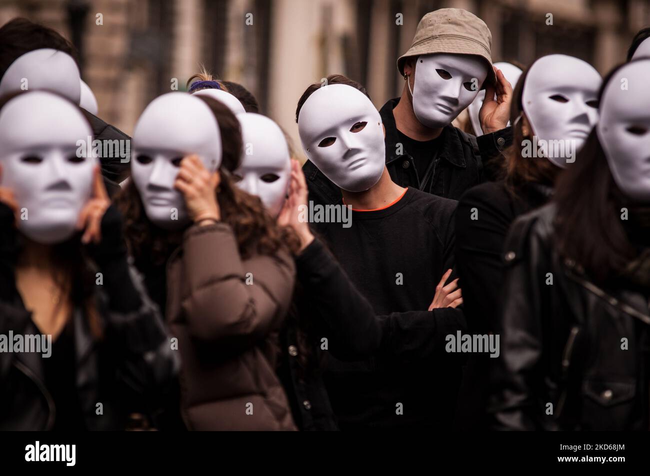 Die Bewegung des Danza Error Systems demonstriert auf der Piazza Sant'Apostoli in Rom zur Verteidigung des Ballettkorps der lyrisch-symphonischen Stiftungen, gehen Tänzer auf die Straße, um mehr Schutz und sofortige Maßnahmen zu fordern. Am 28. März 2022 in Rom, Italien. (Foto von Andrea Ronchini/NurPhoto) Stockfoto