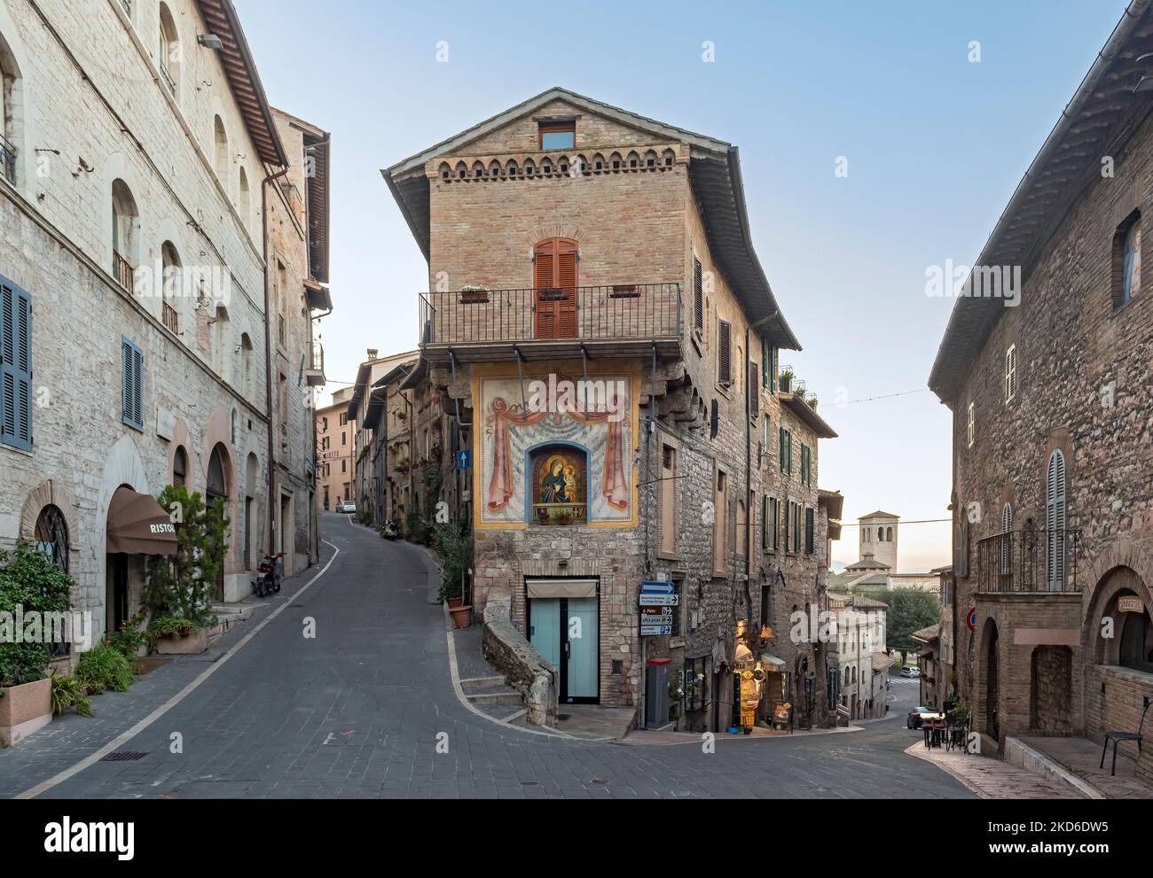 Piazzetta Ruggero Bonghi, Assisi, Umbrien, Italien Stockfoto
