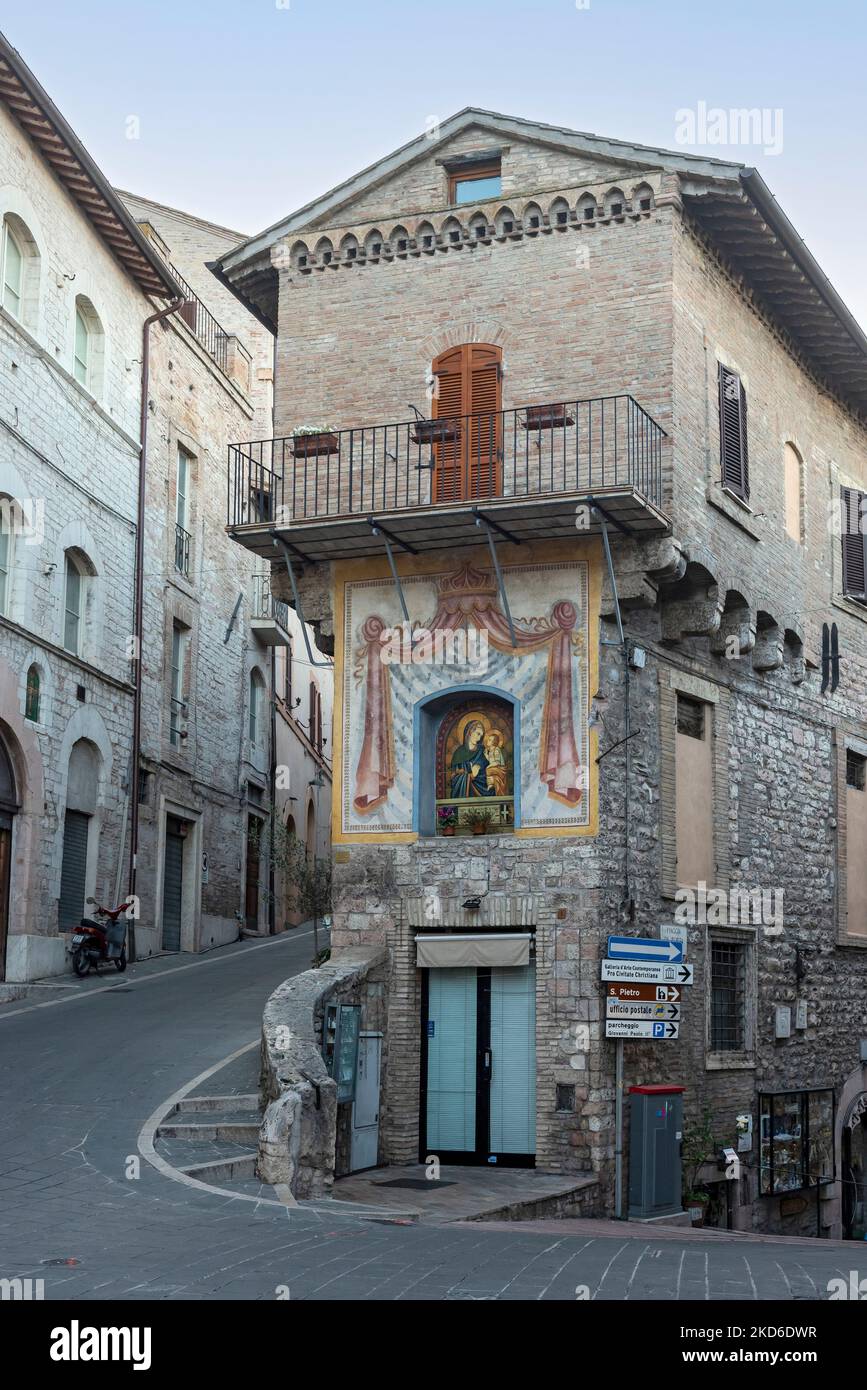Piazzetta Ruggero Bonghi, Assisi, Umbrien, Italien Stockfoto