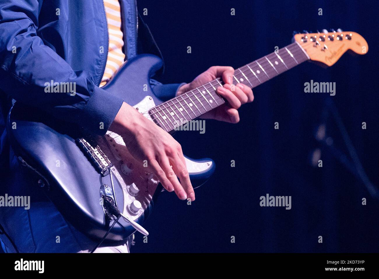 Details der Cory Wong Gitarre während des Musikkonzerts Cory Wong - Herbst-Tournee 2022 auf Aprile 07, 2022 im Gran Teatro Morato in Brescia, Italien (Foto von Roberto Tommasini/LiveMedia/NurPhoto) Stockfoto